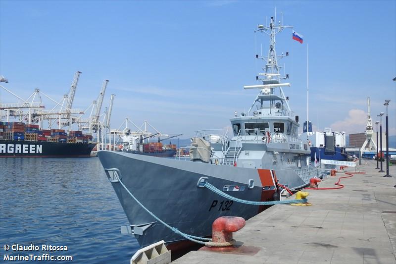 NATO WARSHIP ORIKU FOTO