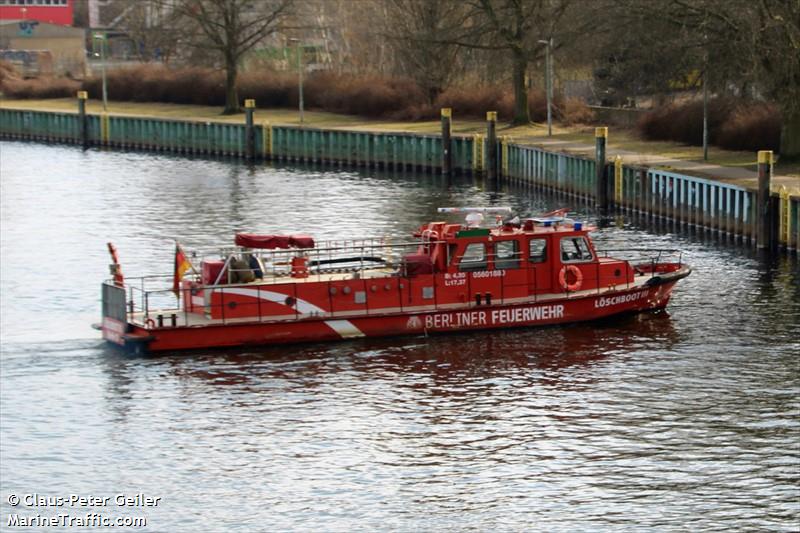 LOESCHBOOT III FOTO