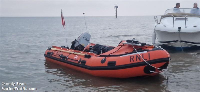 RNLI LIFEBOAT D 880 FOTO