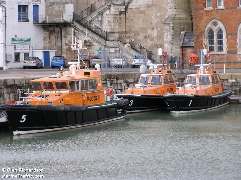 ESTUARY ESCORT FOTO