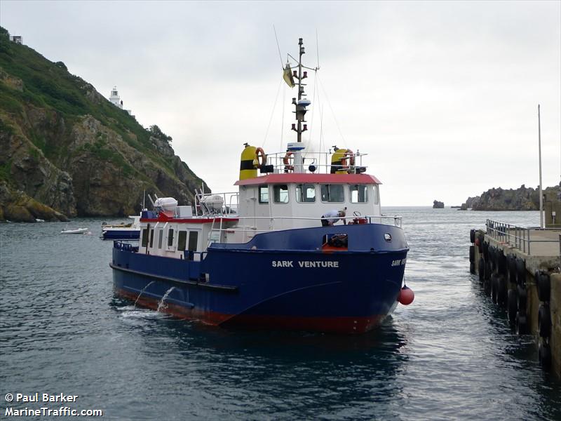 SARK VENTURE FOTO