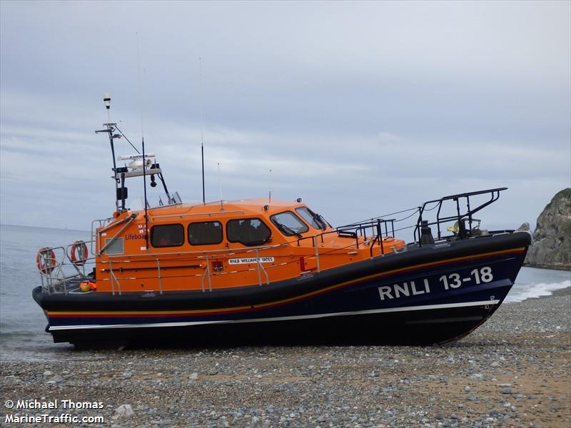 RNLI LIFEBOAT 13 18 FOTO