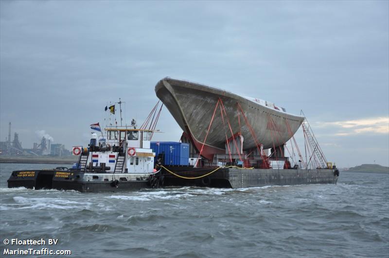 GEERTRUIDA VD WEES FOTO