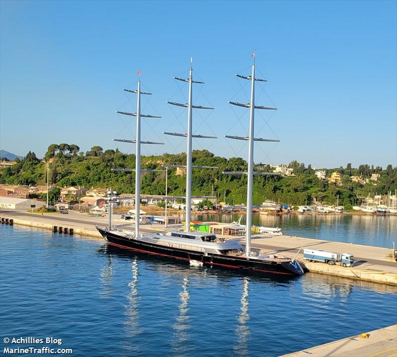 MALTESE FALCON FOTO