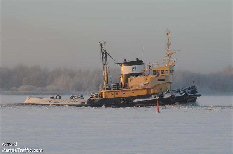 KARL AF KARLSTAD FOTO