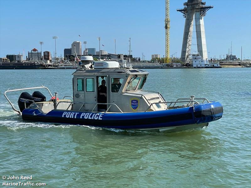 PORT PD SAFEBOAT 1 FOTO