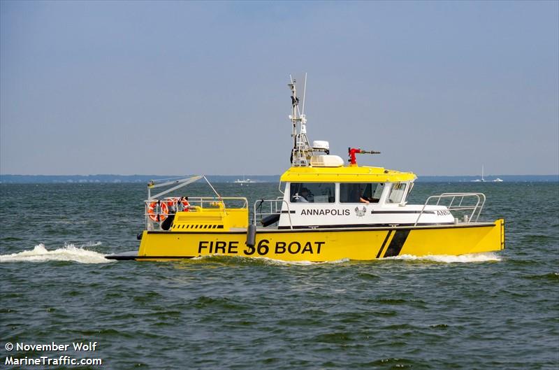 FIREBOAT 36 FOTO