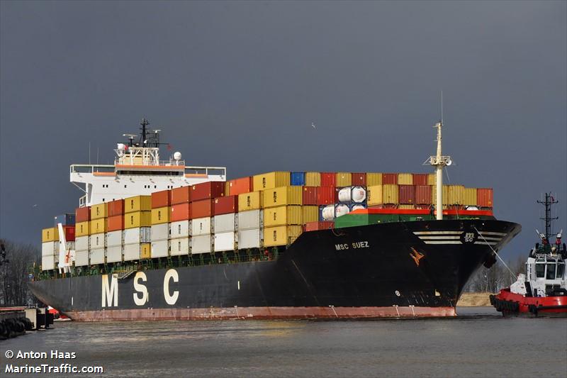 MSC SUEZ FOTO