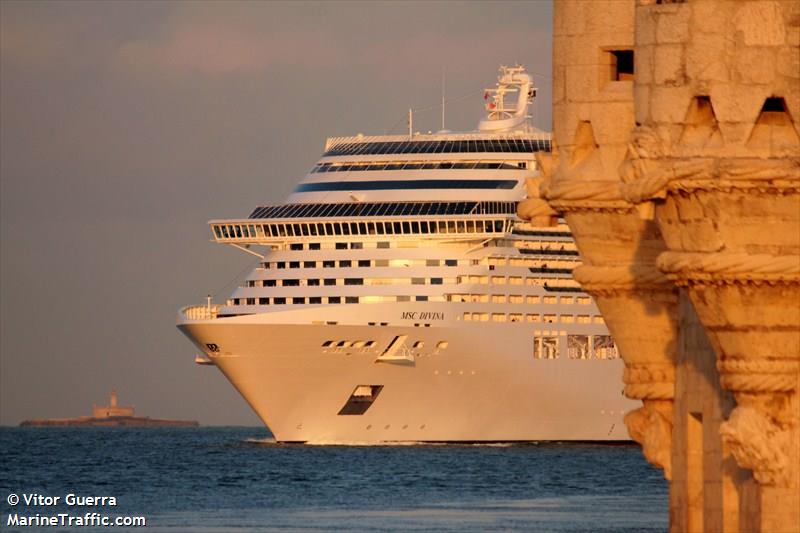 MSC DIVINA FOTO