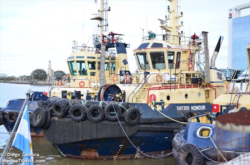 SVITZER HONOUR FOTO